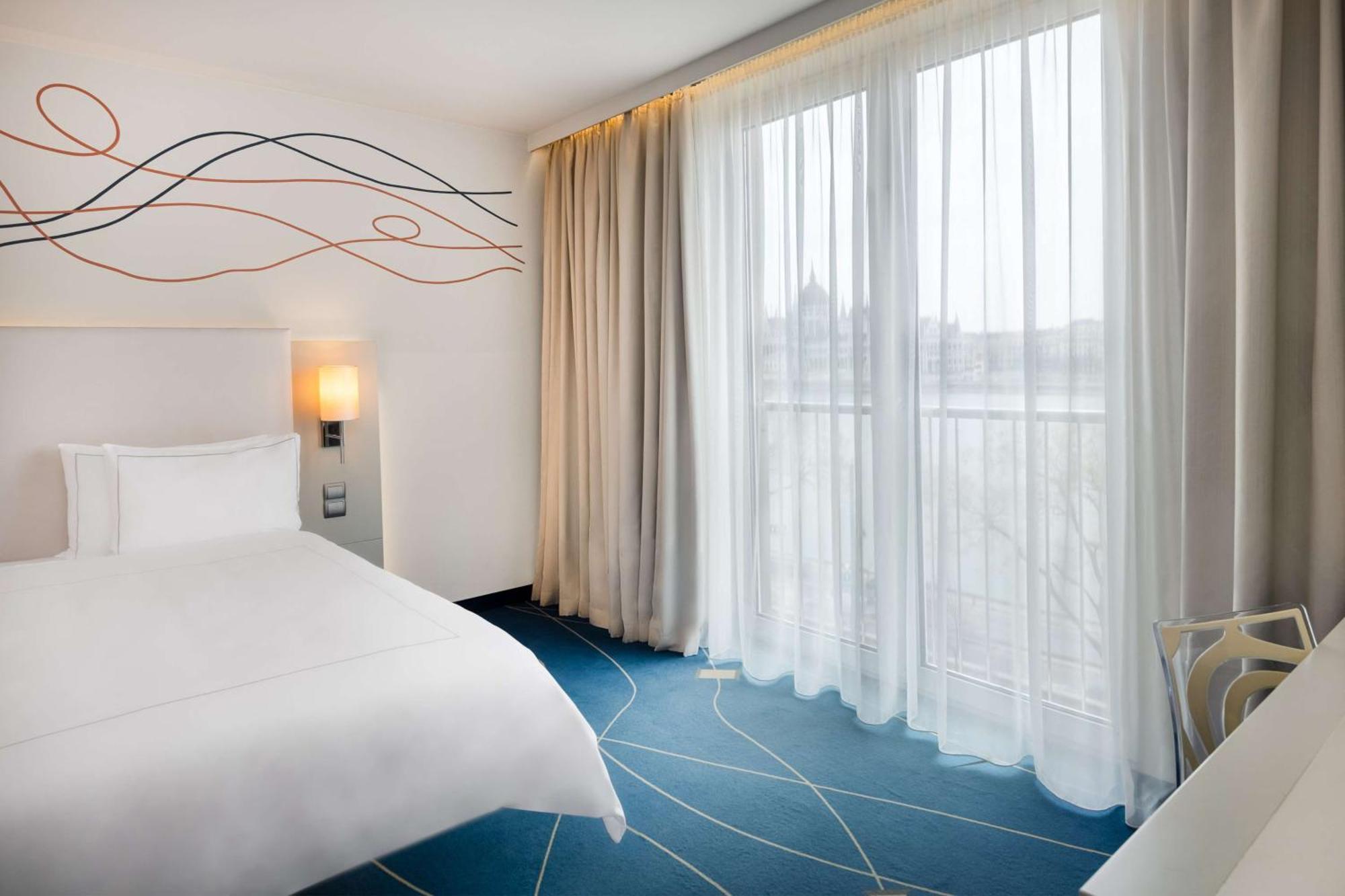 Park Plaza Szálloda
