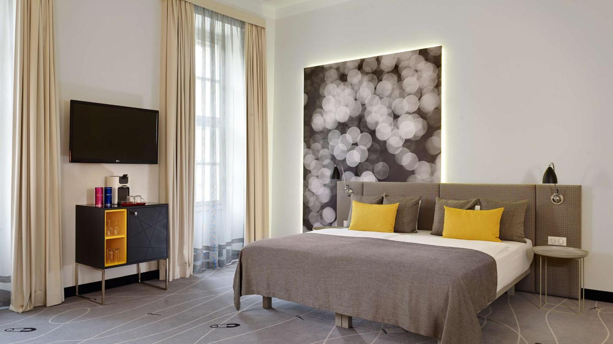 Park Plaza 4*