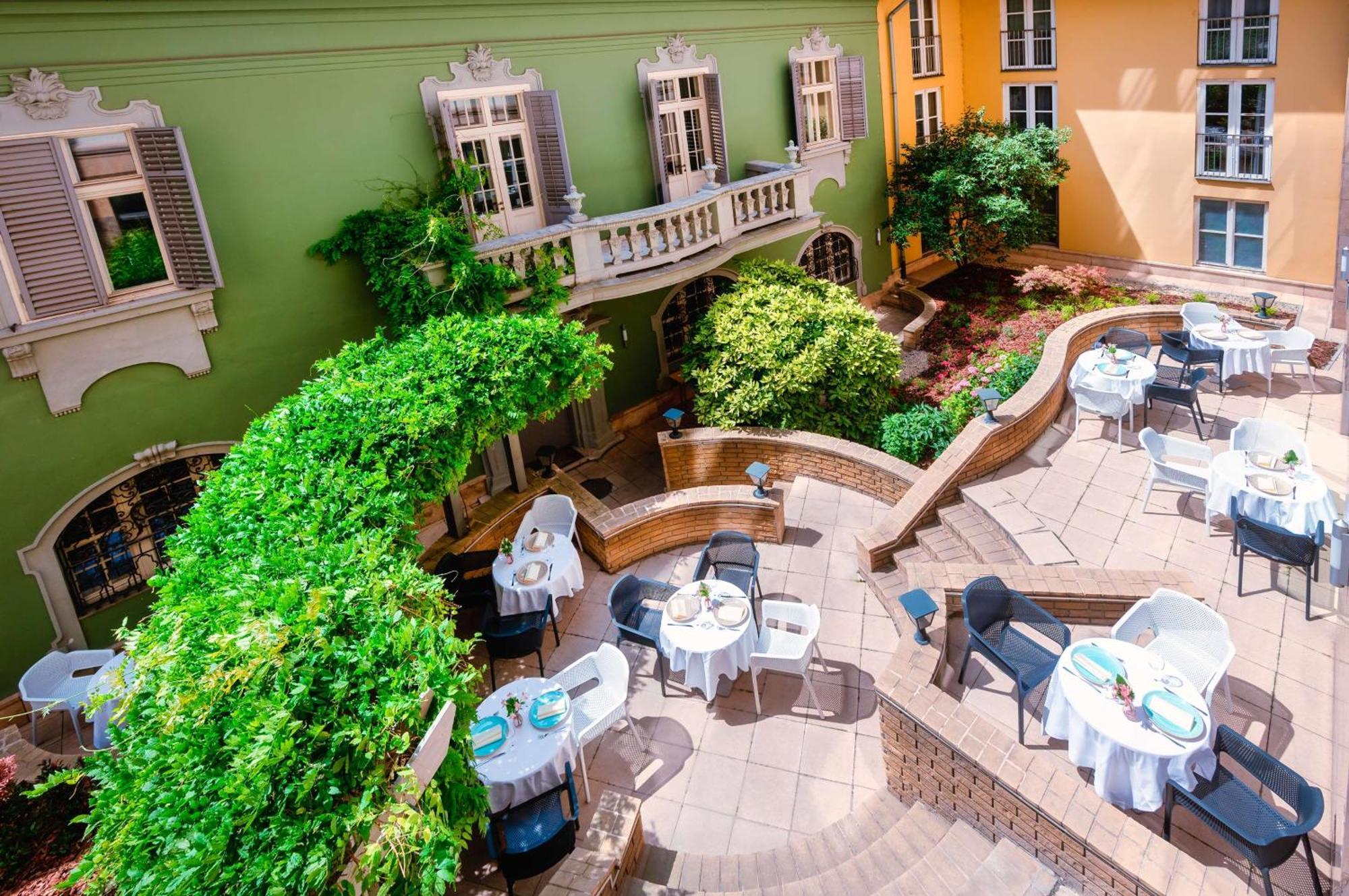 Park Plaza Szálloda 4*